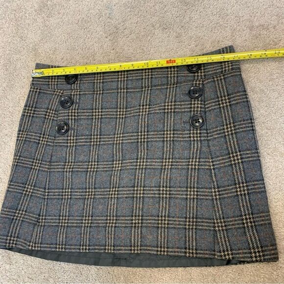 𝅺GAP gray brown wool plaid check button detail miniskirt Sz 8 - Picture 12 of 14